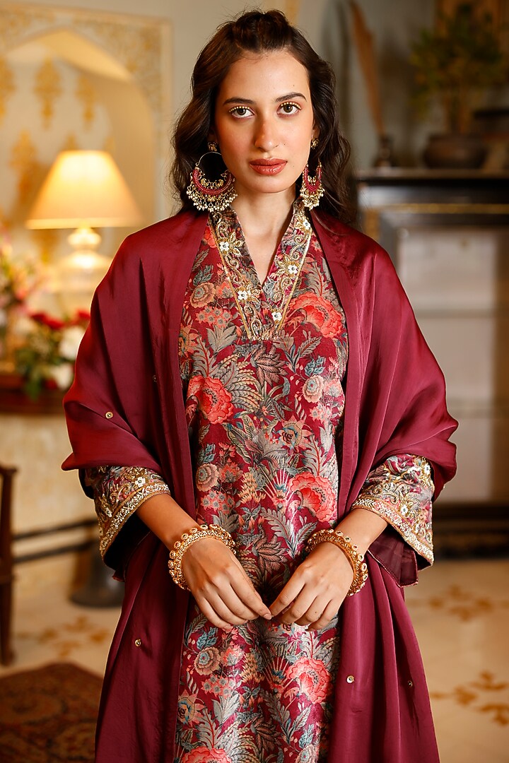 Wine Velvet Embroidered Kurta Set by HARSHA KHATRY at Pernia's Pop Up Shop