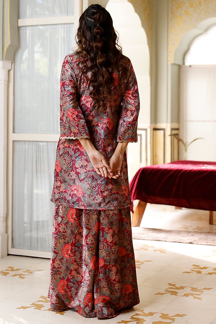 Wine Velvet Embroidered Kurta Set by HARSHA KHATRY at Pernia's Pop Up Shop