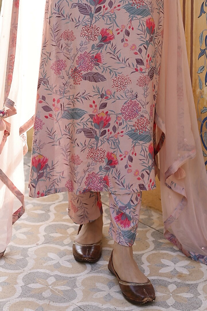 Pastel Peach SIlk Embroidered A-Line Kurta Set by HARSHA KHATRY at Pernia's Pop Up Shop