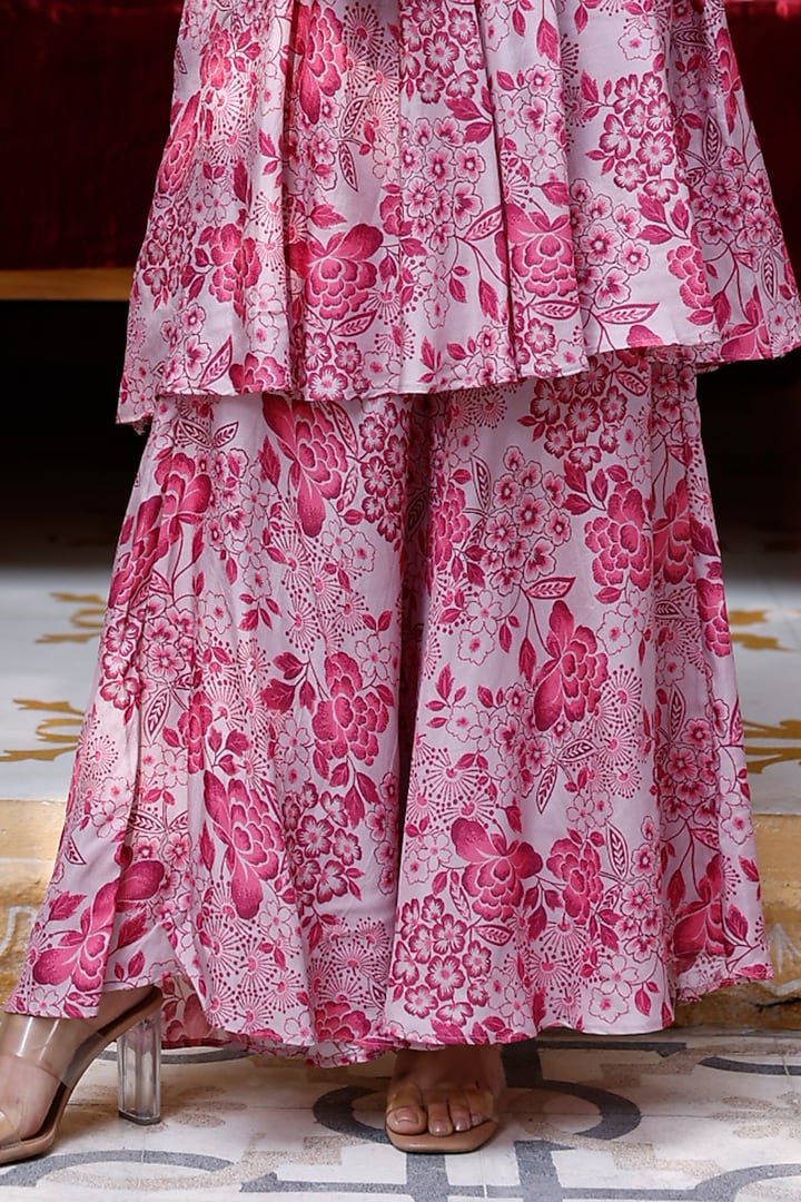 Pink Tussar Silk Hand Embroidered Kurta Set by HARSHA KHATRY at Pernia's Pop Up Shop