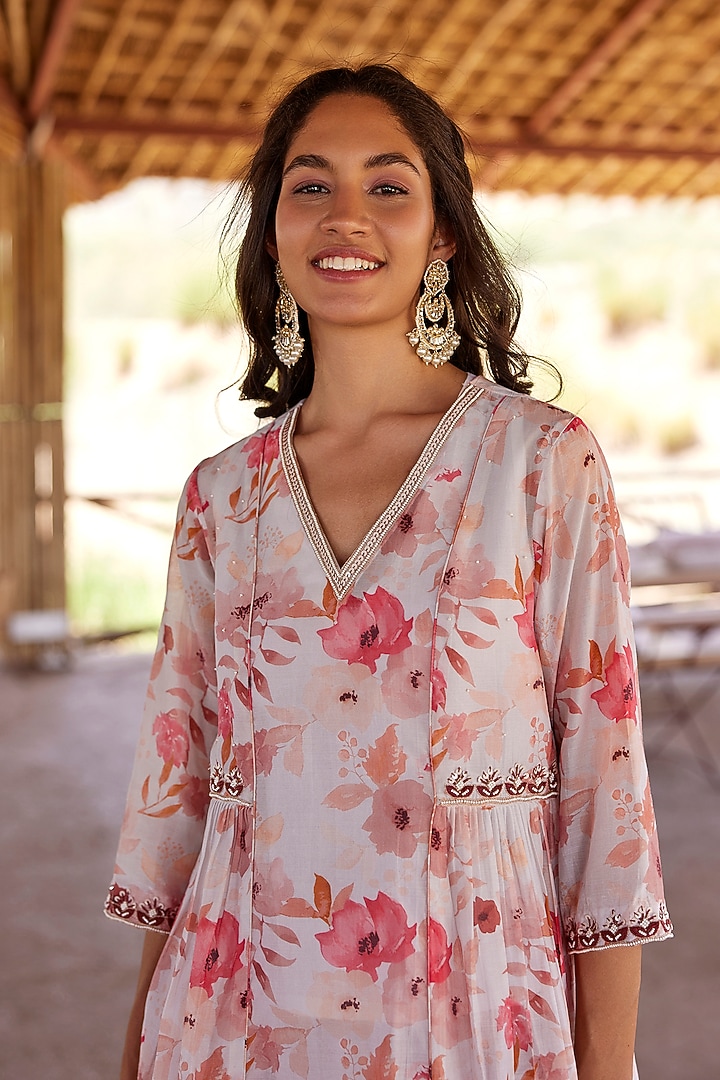 Ivory Chanderi Silk Printed Kurta Set by HARSHA KHATRY at Pernia's Pop Up Shop
