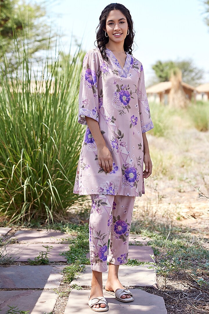 Lilac Chanderi Embellished & Printed Kurta Set by HARSHA KHATRY at Pernia's Pop Up Shop