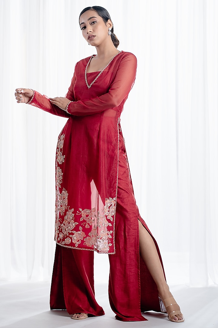 Merlot Red Organza Hand Embroidered Kurta Set by Harshita Jain at Pernia's Pop Up Shop