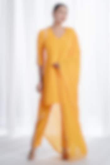 Mustard Dola Silk Hand Embroidered Kurta Set by Harshita Jain at Pernia's Pop Up Shop