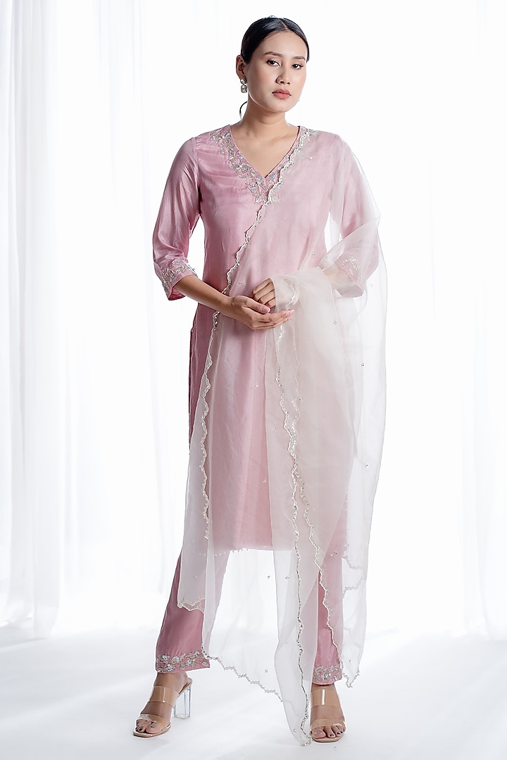 Nude Pink Upada Silk Hand Embroidered Kurta Set by Harshita Jain at Pernia's Pop Up Shop