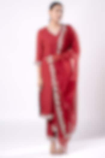 Merlot Red Dola Silk Pearl Work Kurta Set by Harshita Jain at Pernia's Pop Up Shop