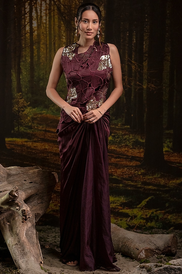 Plum Gajji Silk & Organza Draped Skirt Set by Harshita Jain at Pernia's Pop Up Shop