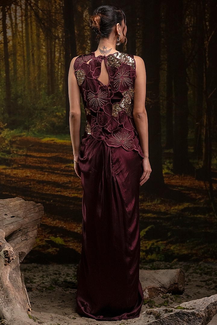 Plum Gajji Silk & Organza Draped Skirt Set by Harshita Jain at Pernia's Pop Up Shop
