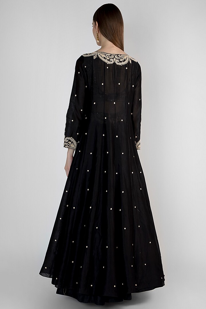 Black Embroidered Jacket Lehenga Set by Himani And Anjali Shah at Pernia's Pop Up Shop