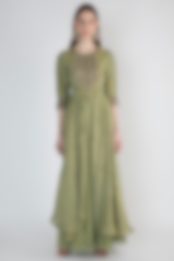 Olive Green Embroidered Kurta With Pants by Himani And Anjali Shah at Pernia's Pop Up Shop