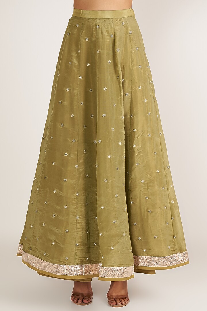Sage Green Embroidered Kurta Set by Himani And Anjali Shah at Pernia's Pop Up Shop