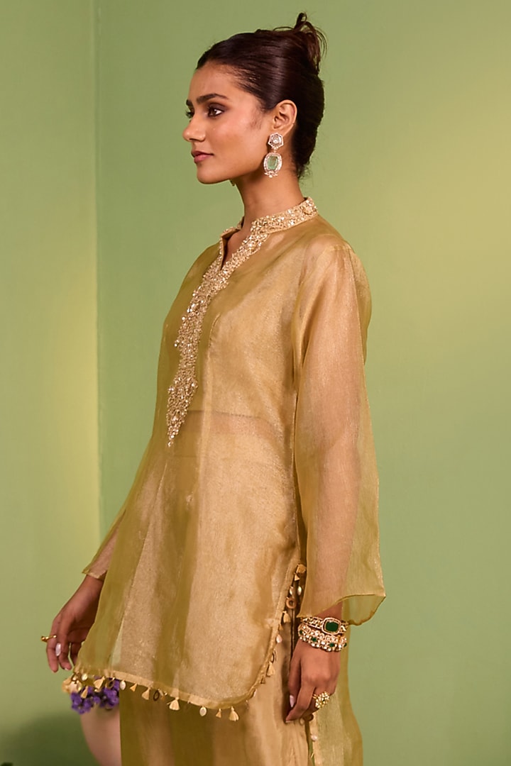 Bronze Tissue Sequins & Cutdana Work Kurta Set by House of Armuse at Pernia's Pop Up Shop