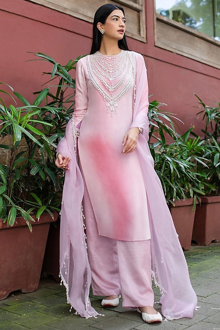 Rose Quartz Kurta Set With Pearls by Mala and Kinnary