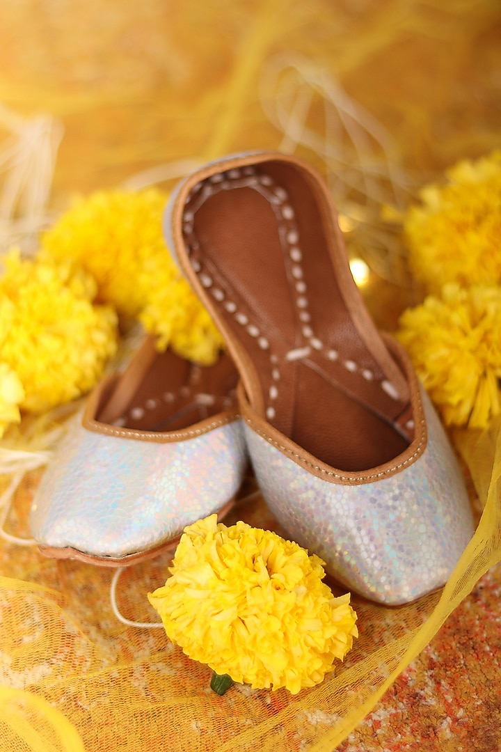 Silver Leather Juttis For Girls by Hello Jr at Pernia's Pop Up Shop