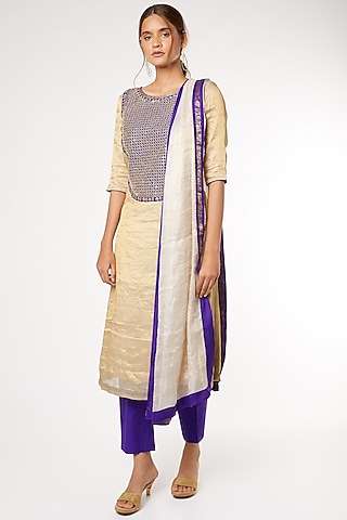 Gold Embroidered Kurta Set by Heli Shah
