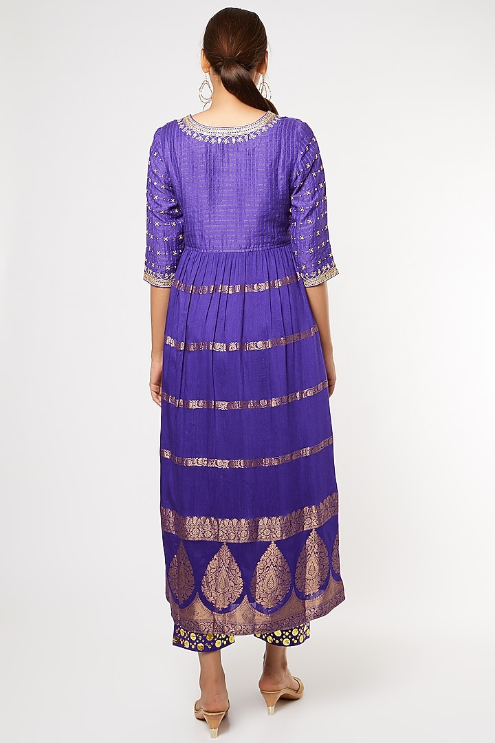 Purple Embroidered Tunic Set by Heli Shah at Pernia's Pop Up Shop