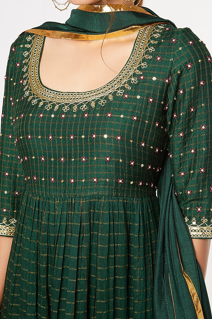 Green Embroidered Tunic Set by Heli Shah at Pernia's Pop Up Shop