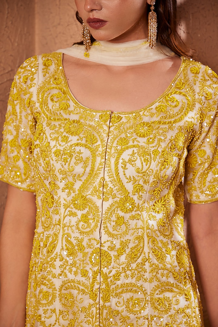 Ivory Georgette Gharara Set by Heritage Couture at Pernia's Pop Up Shop