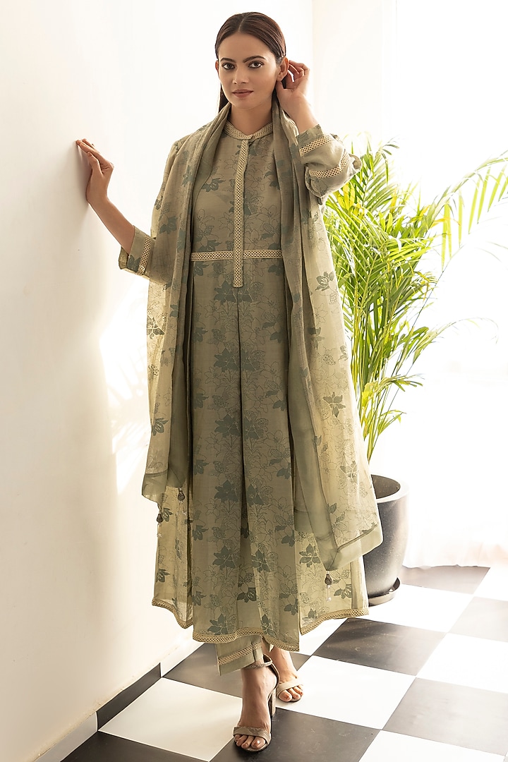 Sage Green Chanderi Silk Printed Kurta Set by Heritage Couture at Pernia's Pop Up Shop