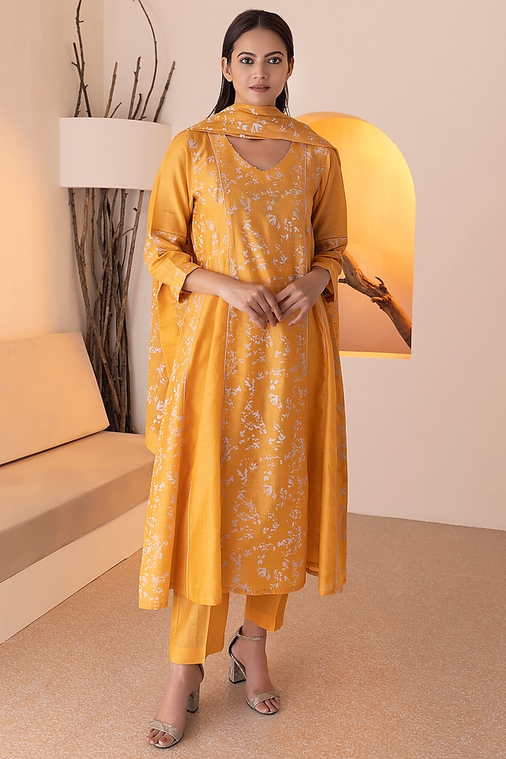 Yellow Chanderi Silk Printed Kurta Set by Heritage Couture
