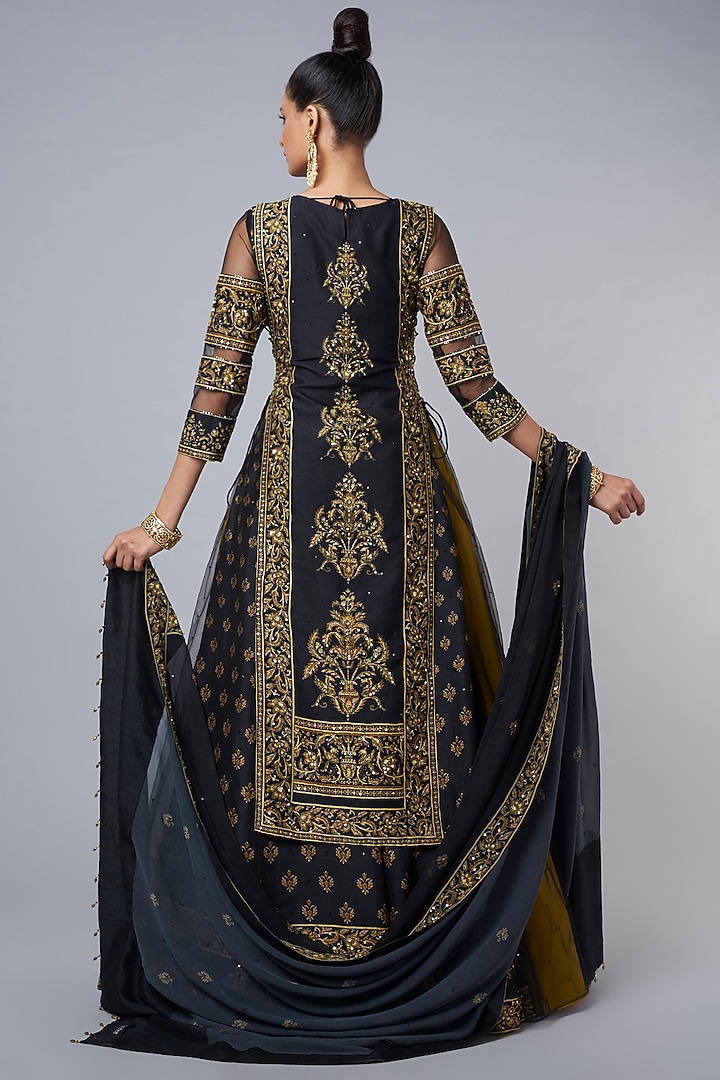 Black Wedding Lehenga With A Tunic Look by Hemant Trevedi at Pernia's Pop Up Shop