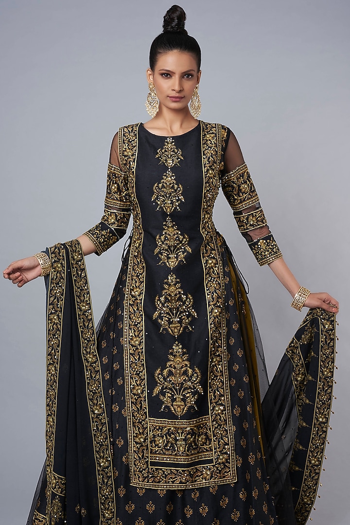 Black Wedding Lehenga With A Tunic Look by Hemant Trevedi at Pernia's Pop Up Shop