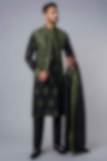 Black Bundi Kurta Look by Hemant Trevedi Men