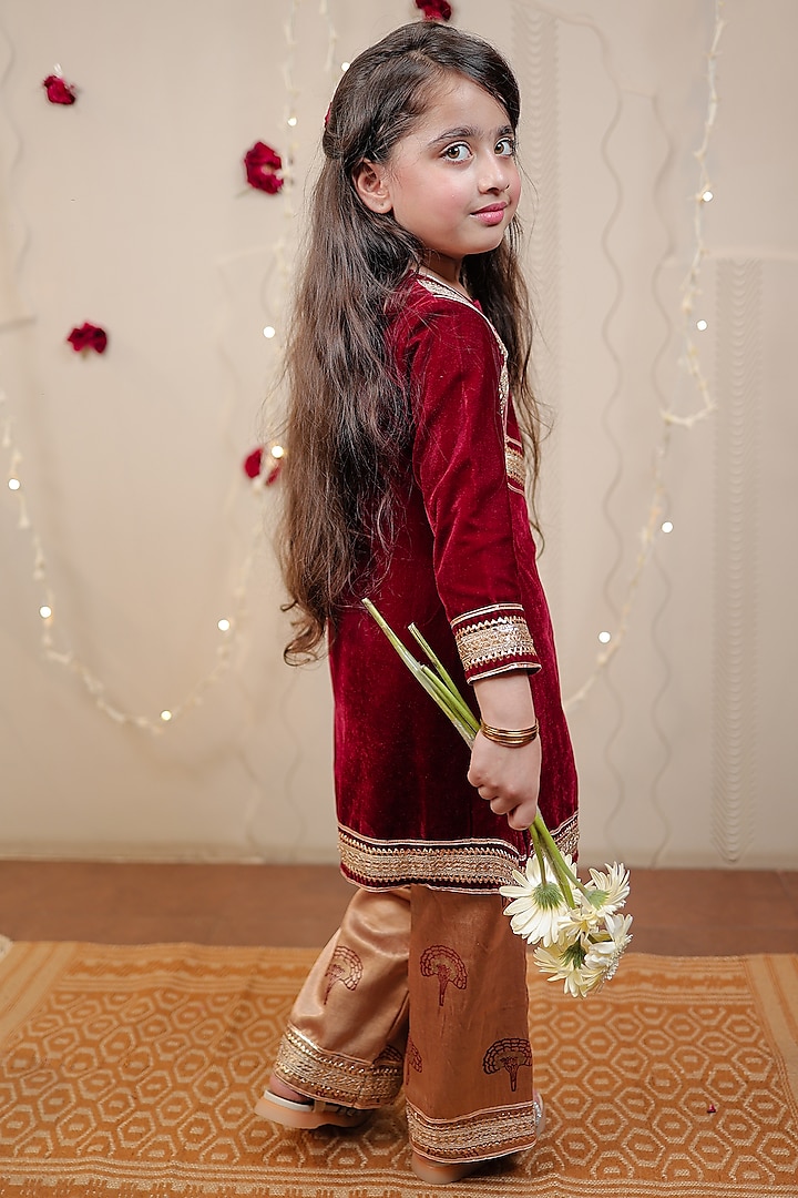 Maroon Velvet Kurta Set For Girls by Tiny Colour at Pernia's Pop Up Shop