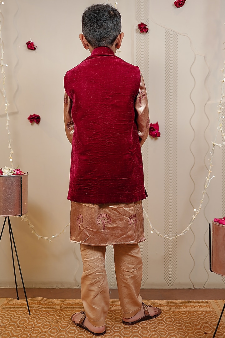 Maroon Velvet Bundi Jacket Set For Boys by Tiny Colour at Pernia's Pop Up Shop