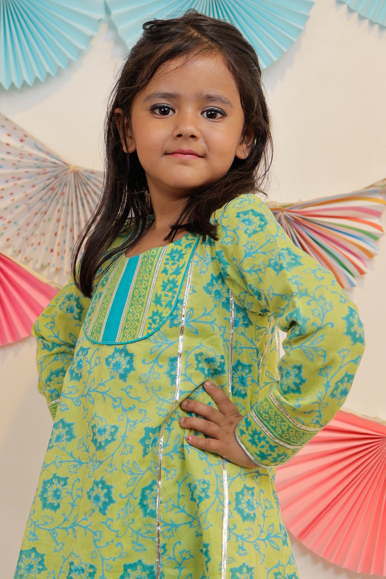 Green kurta hot sale for girls