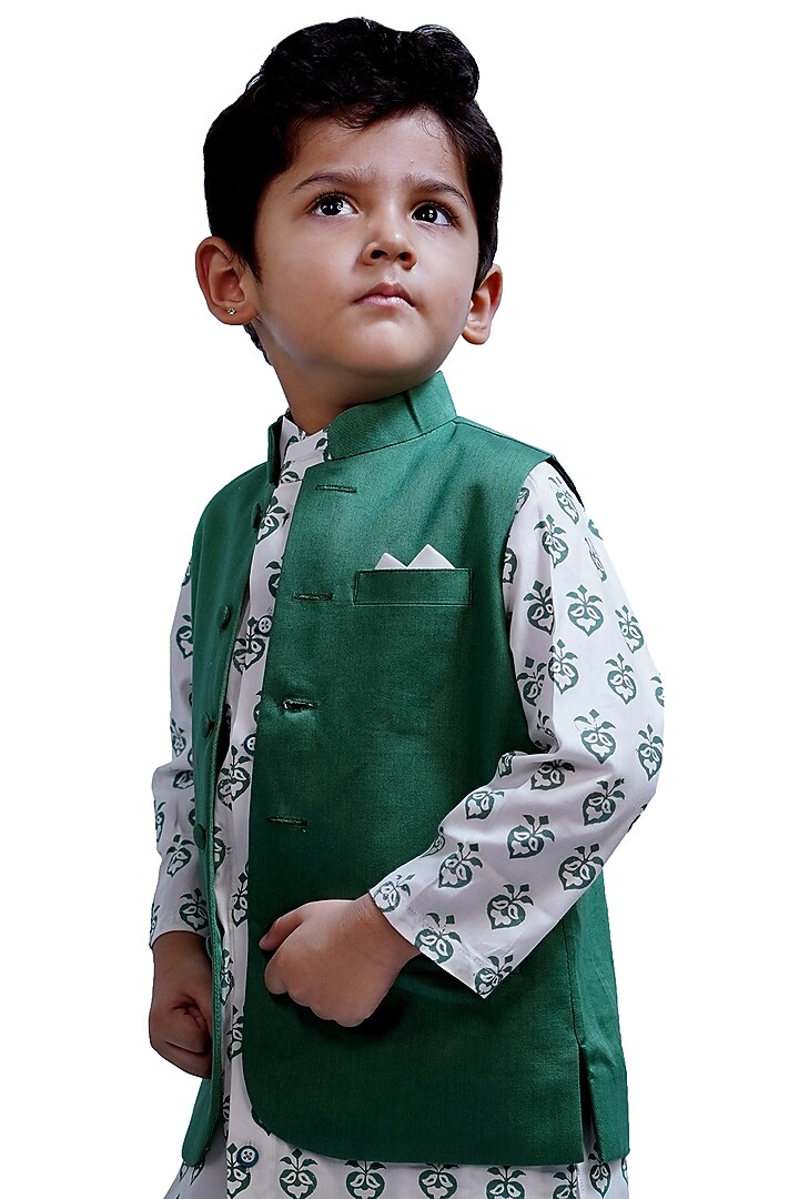 Green Glazed Cotton & Cotton Bundi Jacket Set For Boys by Tiny Colour at Pernia's Pop Up Shop