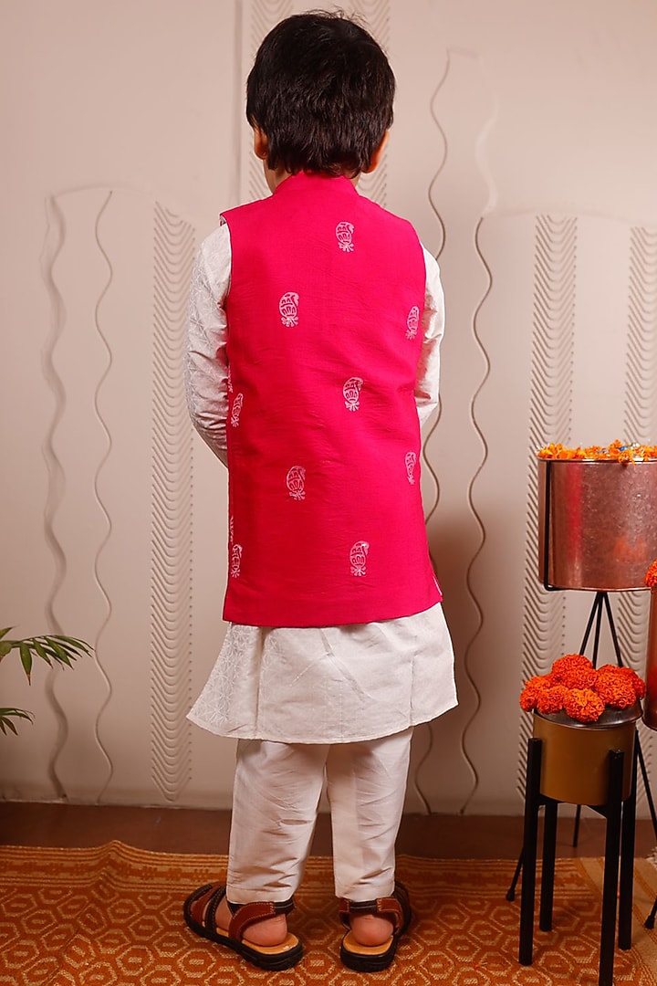 Pink Cotton Silk Bundi Jacket Set For Boys by Tiny Colour at Pernia's Pop Up Shop