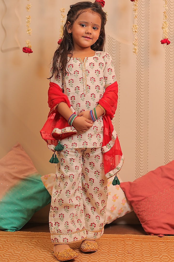 Off-White & Cherry Red Kurta Set For Girls by Tiny Colour