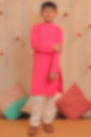 Pink Printed Kurta Set For Boys by Tiny Colour