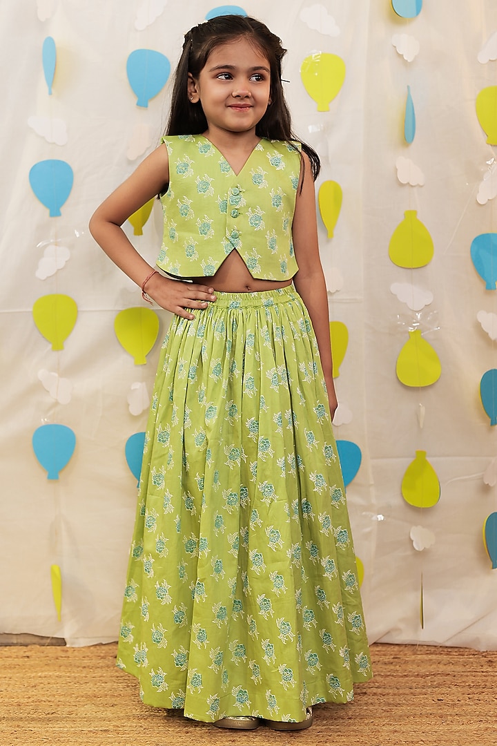 Green Glazed Cotton Blocked Printed Skirt Set For Girls by Tiny Colour at Pernia's Pop Up Shop