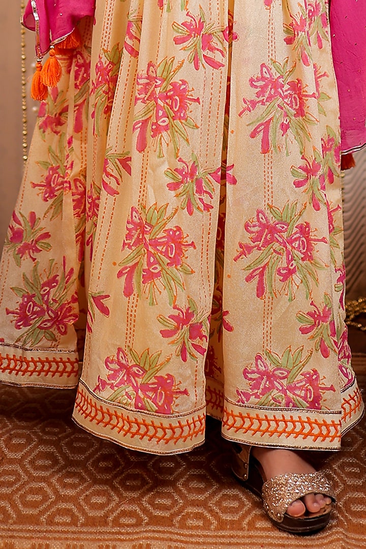 Yellow Chinon Crepe Block Printed Kurta Set For Girls by Tiny Colour at Pernia's Pop Up Shop