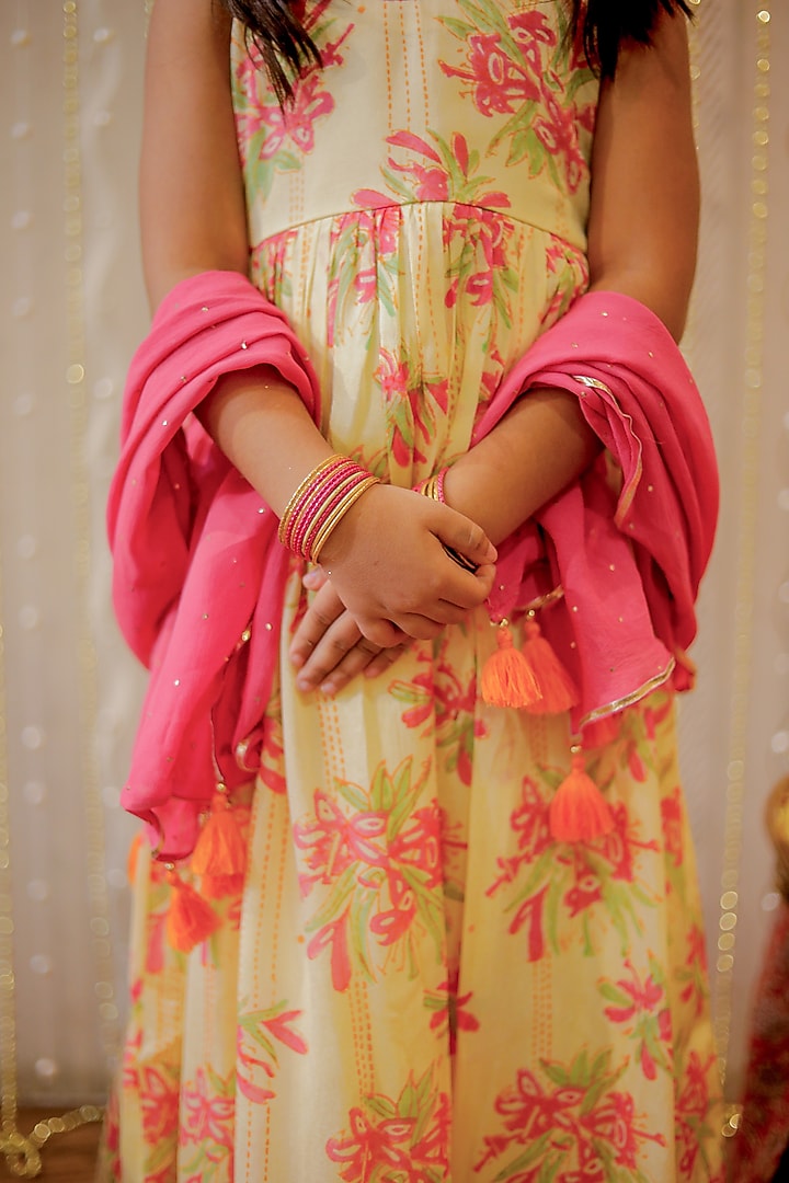 Yellow Chinon Crepe Block Printed Kurta Set For Girls by Tiny Colour at Pernia's Pop Up Shop