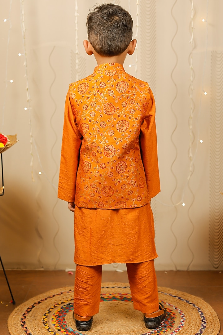 Mustard Block Printed Nehru Jacket With Kurta Set For Boys by Tiny Colour at Pernia's Pop Up Shop