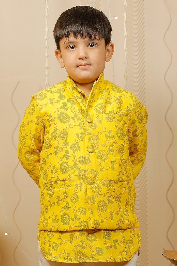 Yellow Cotton Block Printed Nehru Jacket Set For Boys by Tiny Colour at Pernia's Pop Up Shop