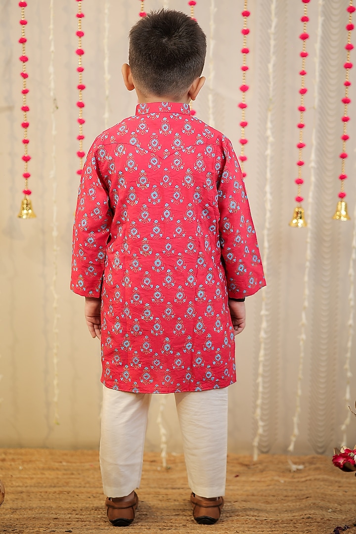 Pink Cotton Silk Block Printed Kurta Set For Boys by Tiny Colour at Pernia's Pop Up Shop