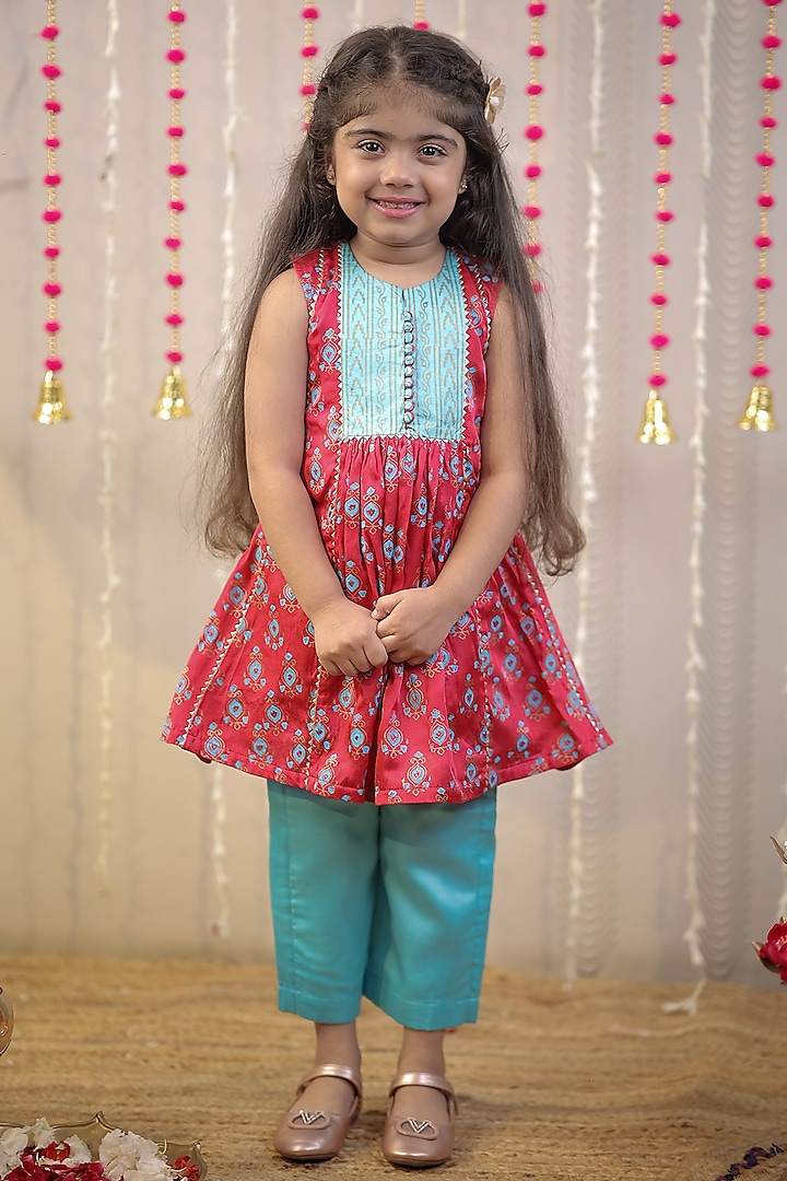 Fuchsia Pink Modal Block Printed & Lace Embellished Kurta Set For Girls by Tiny Colour at Pernia's Pop Up Shop