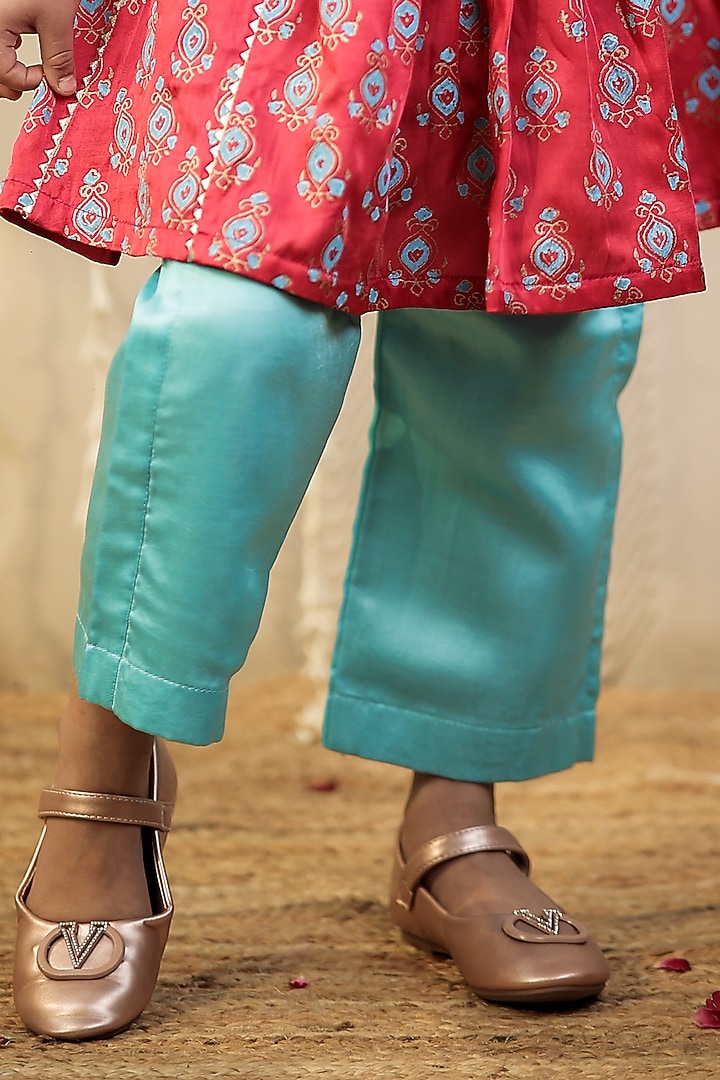 Fuchsia Pink Modal Block Printed & Lace Embellished Kurta Set For Girls by Tiny Colour at Pernia's Pop Up Shop