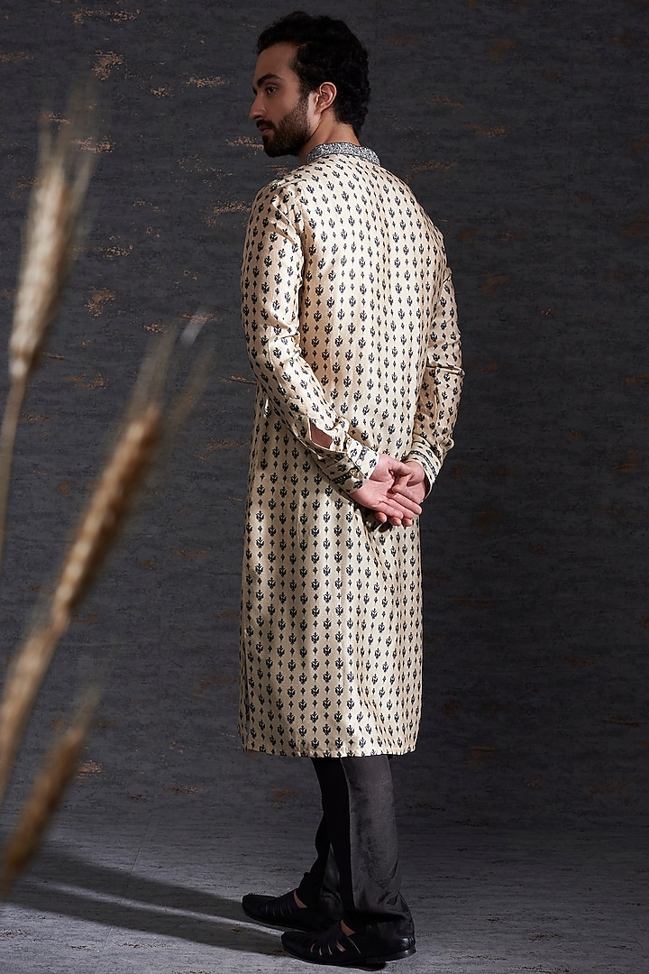 Sand & Charcoal Raw Silk Embroidered Kurta by Hemant Trevedi Men at Pernia's Pop Up Shop