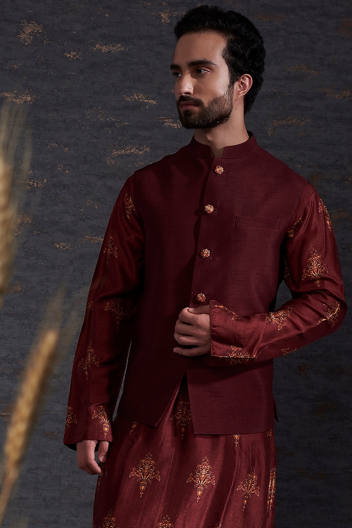 Brick-Red Raw Silk Bundi Jacket Set by Hemant Trevedi Men at Pernia's Pop Up Shop