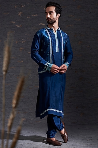 Navy Raw Silk Printed Kurta Set by Hemant Trevedi Men