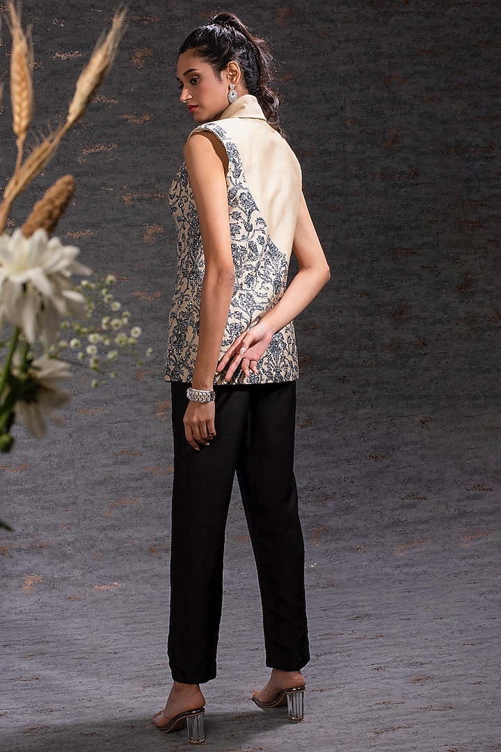 Sand & Charcoal Printed & Embroidered Jacket Set by Hemant Trevedi at Pernia's Pop Up Shop