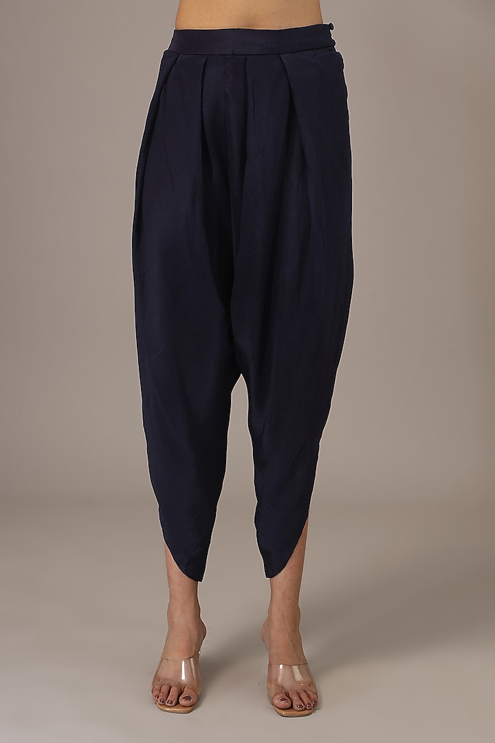 Blue Crepe Chiffon Hand Embroidered Kurta Set by Half Full Curve at Pernia's Pop Up Shop