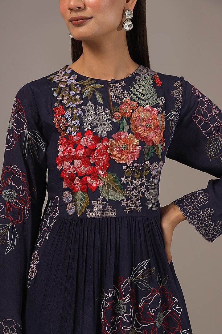 Blue Crepe Chiffon Hand Embroidered Kurta Set by Half Full Curve at Pernia's Pop Up Shop