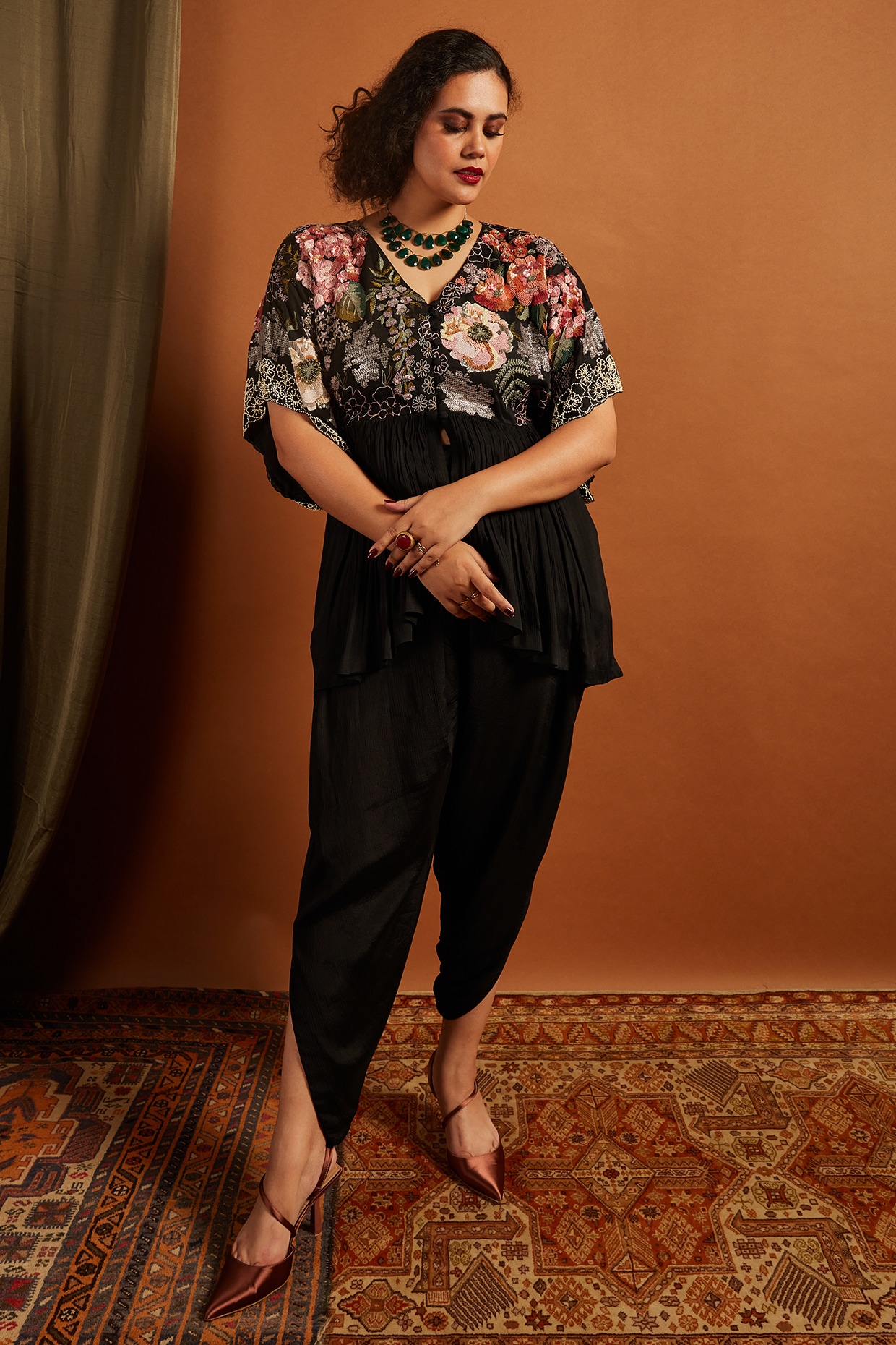 Half Full Curve Black Crepe Chiffon Co-Ord Set