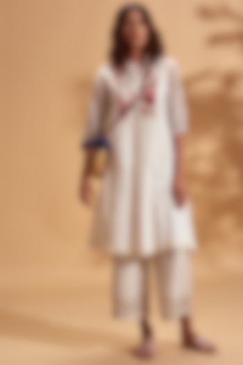 Off White Floral Embroidered Kurta Set by Half Full Curve